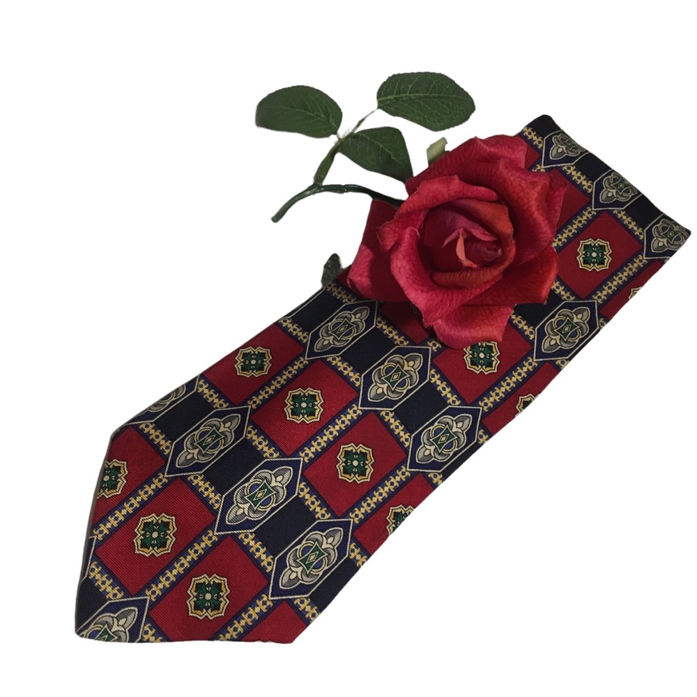 Silk Tie Christian Pelini Paris New York Rome 58” long Red Blue Green Gray EUC